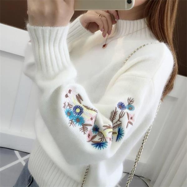 Madeline | Thick Flower Embroidered Sweater