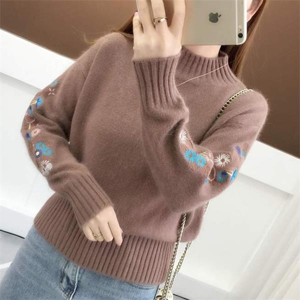 Madeline | Thick Flower Embroidered Sweater