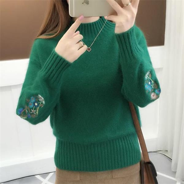 Madeline | Thick Flower Embroidered Sweater