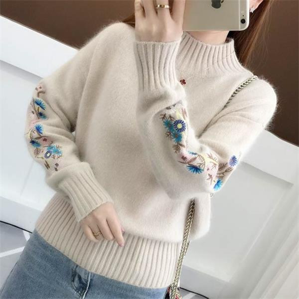 Madeline | Thick Flower Embroidered Sweater